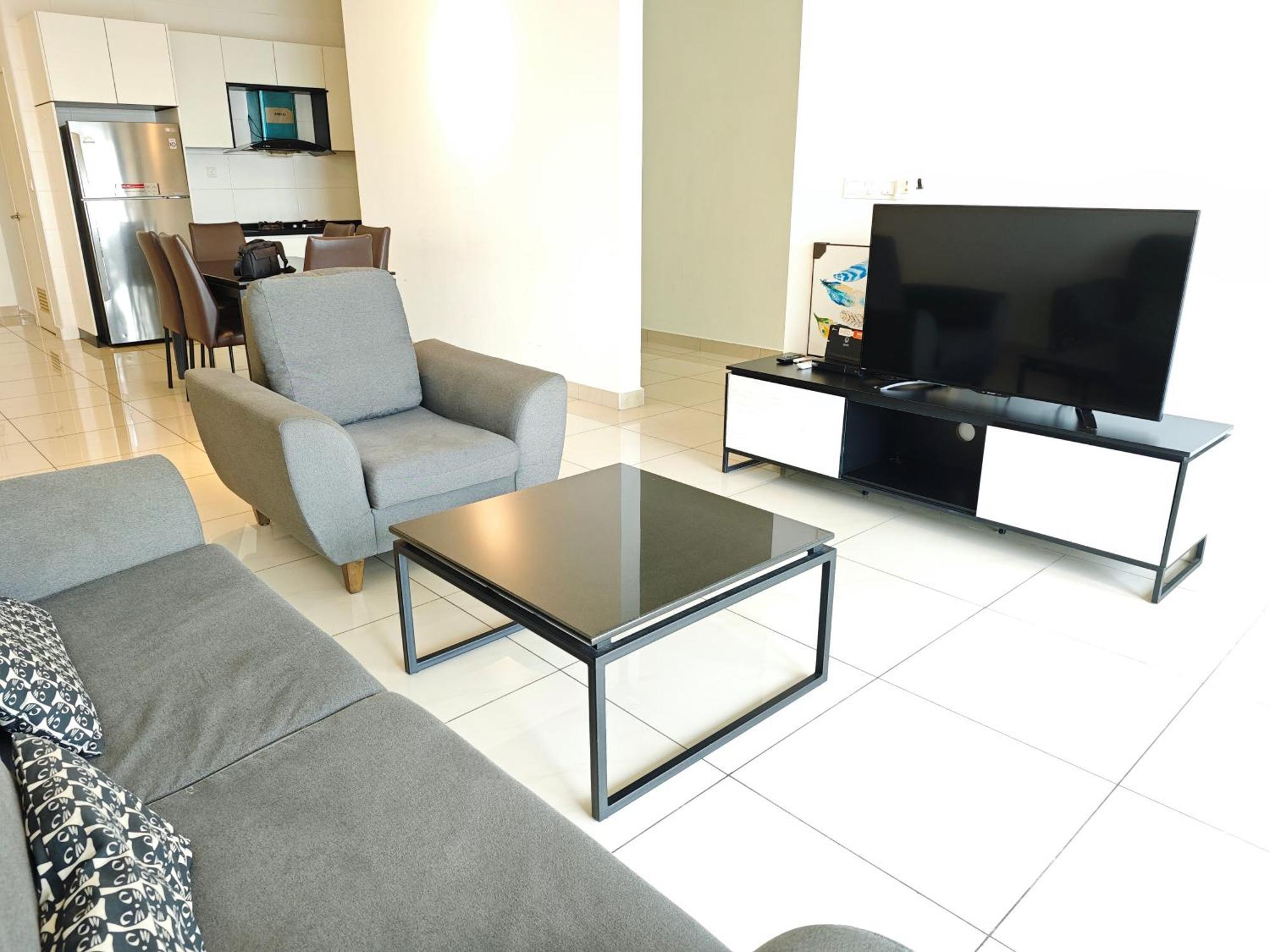 Ais-Kacang Sweet Home Pinnacle Tower Джохор-Бару Экстерьер фото